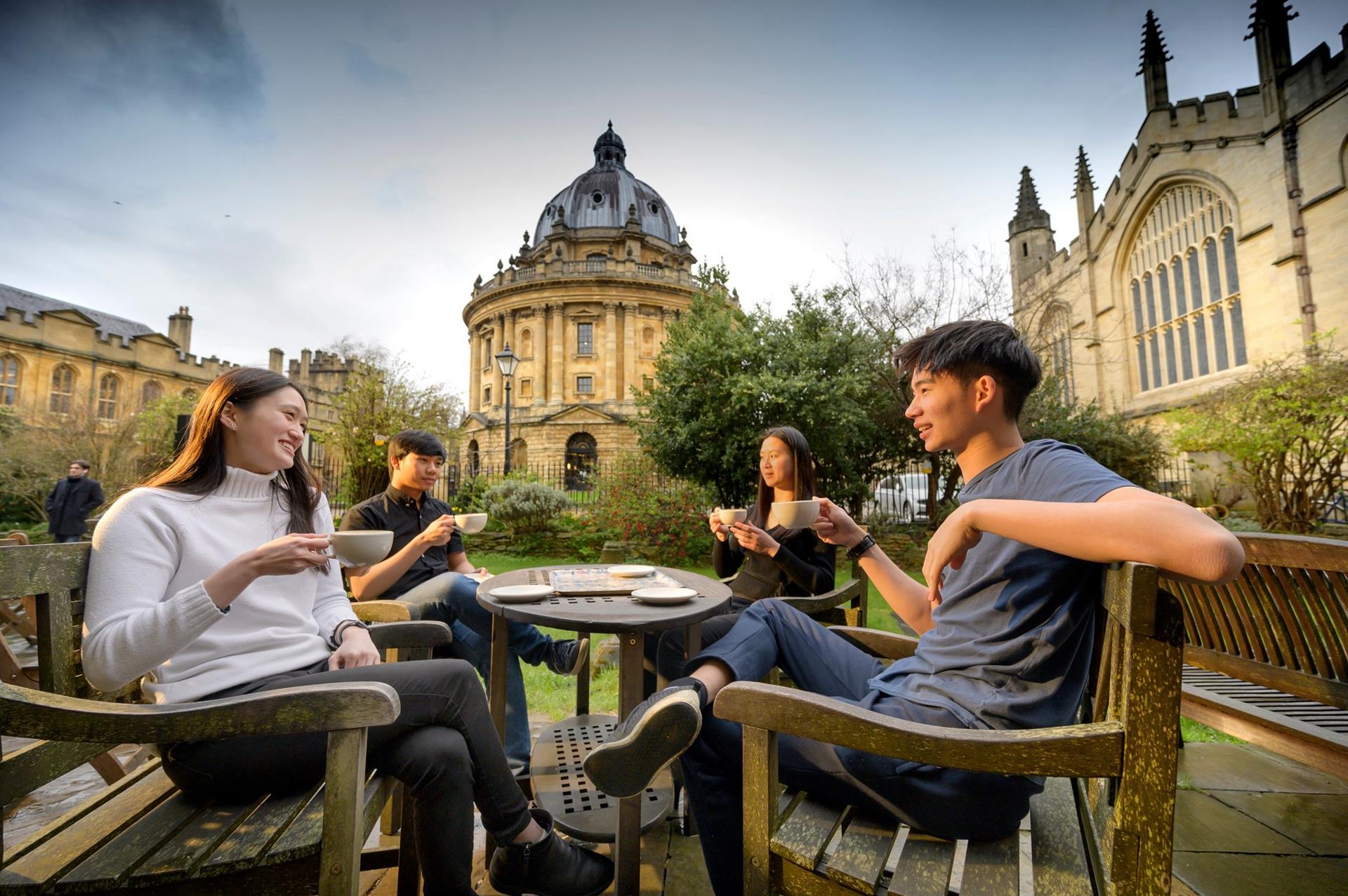 Oxford International College